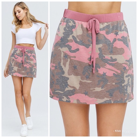 Dresses & Skirts - ❤️LAST 1! Knit High Waist Drawstring Camo Skirt!